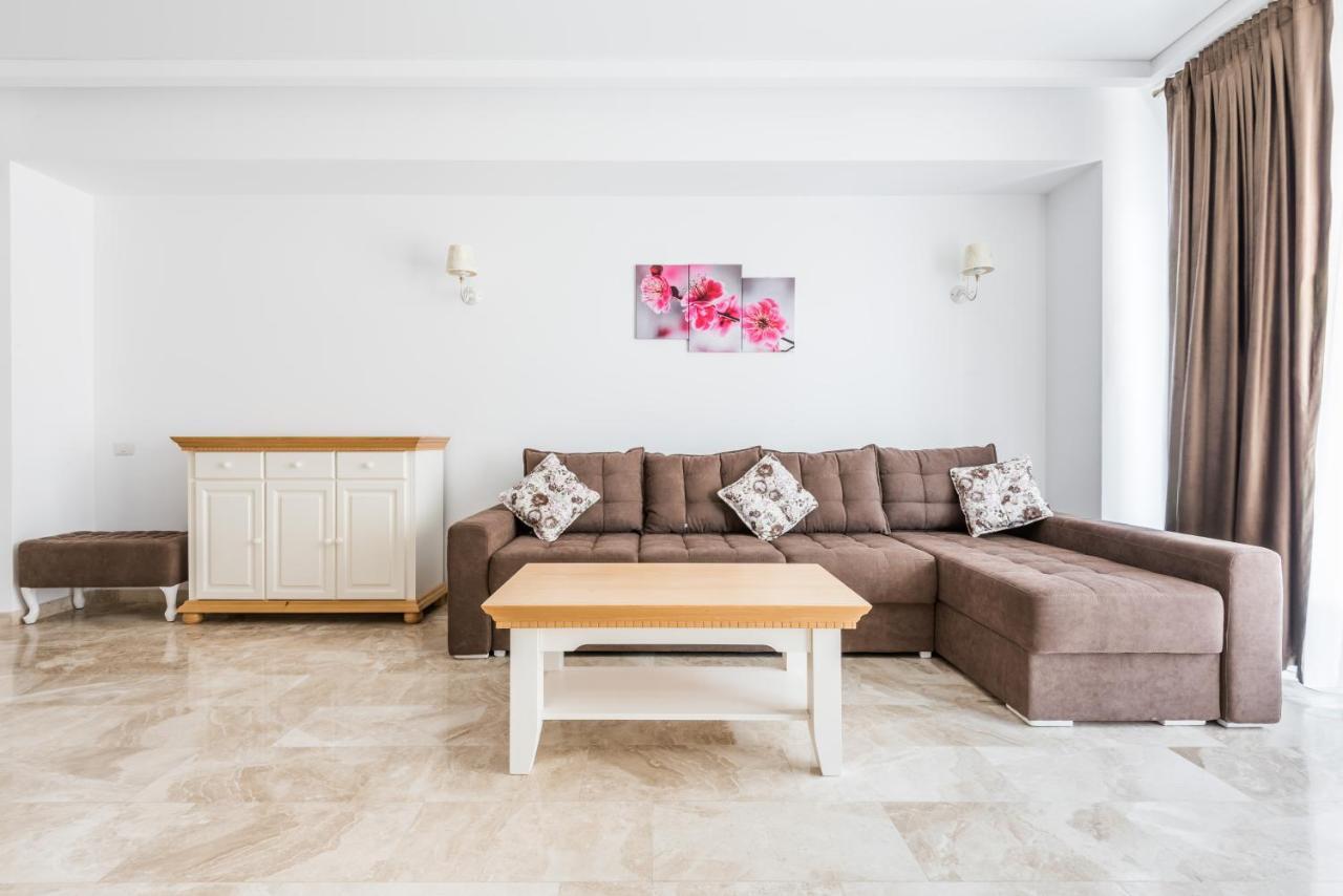 Sns Apartament In Vila Sophia ママイア エクステリア 写真