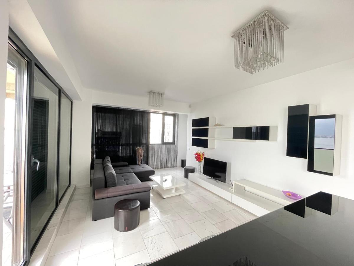 Sns Apartament In Vila Sophia ママイア エクステリア 写真