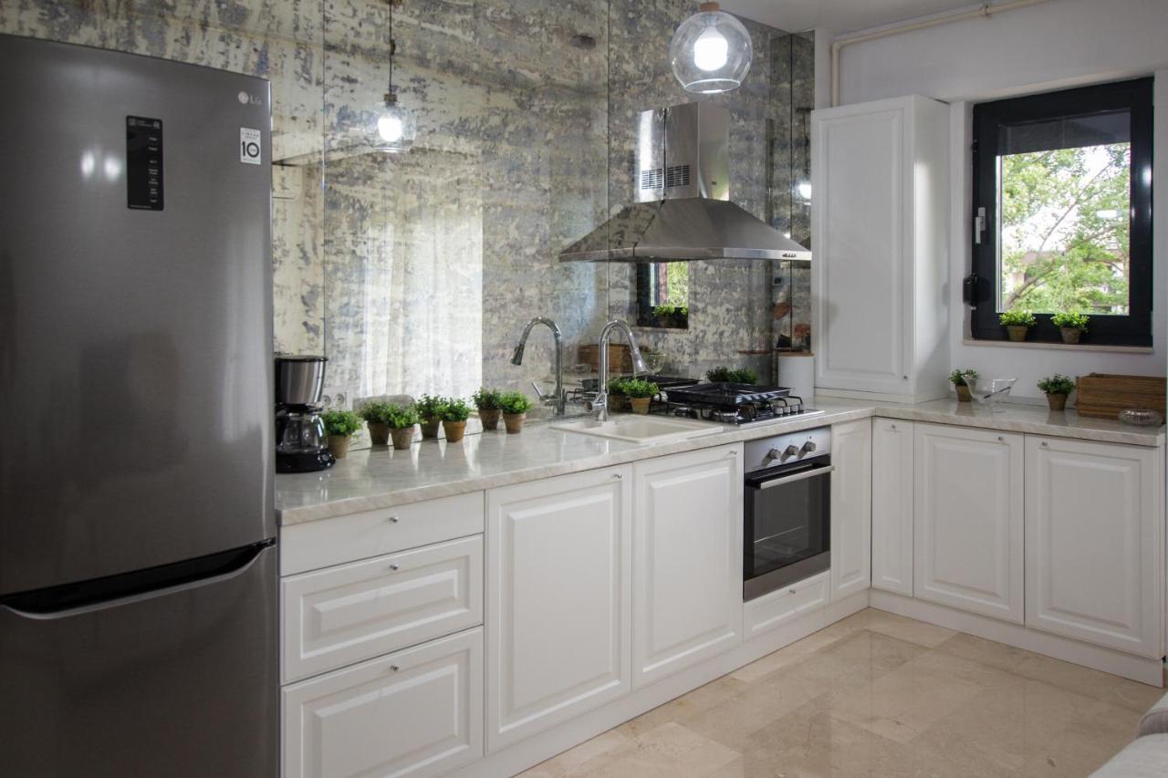 Sns Apartament In Vila Sophia ママイア エクステリア 写真