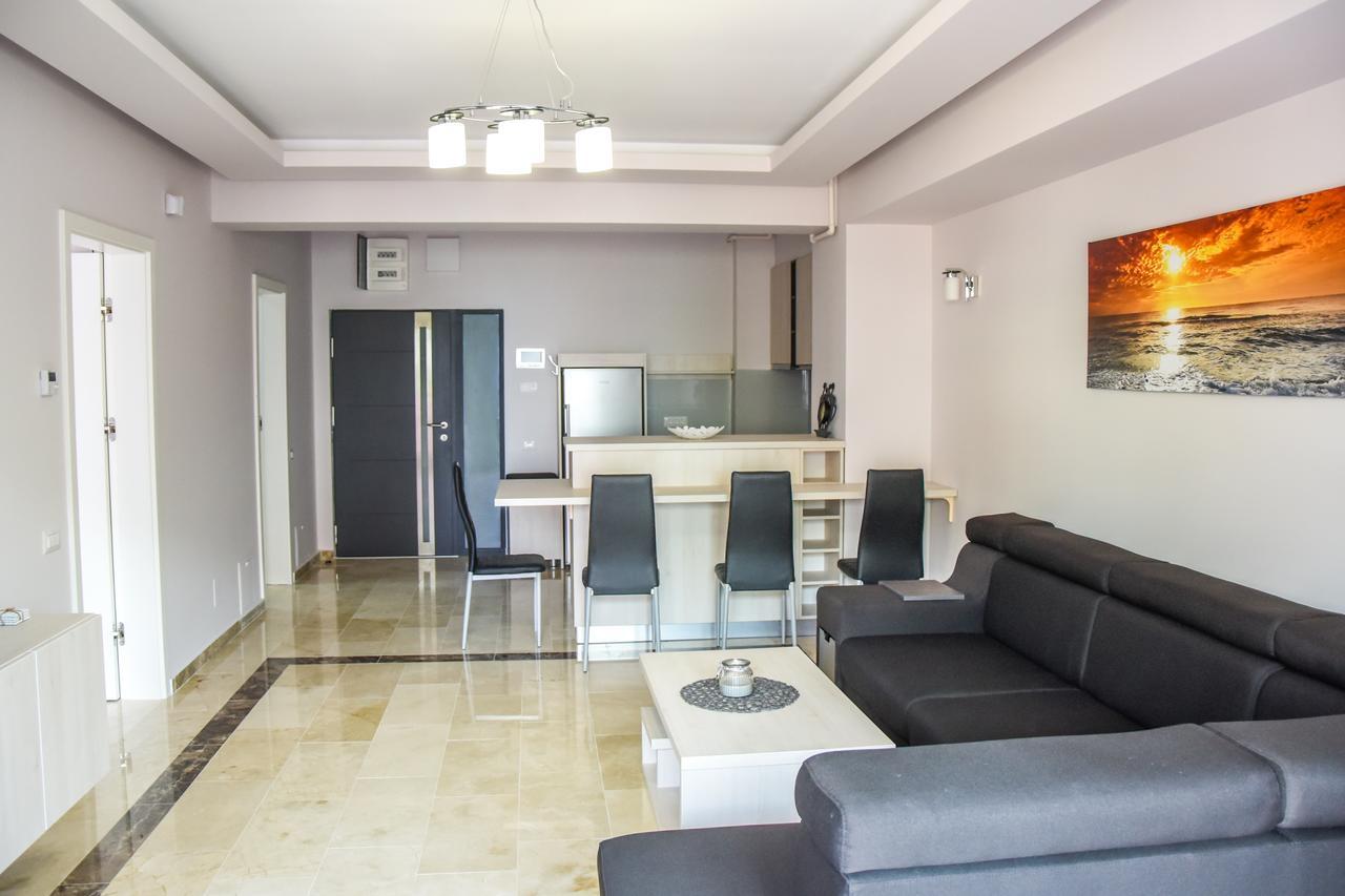 Sns Apartament In Vila Sophia ママイア エクステリア 写真