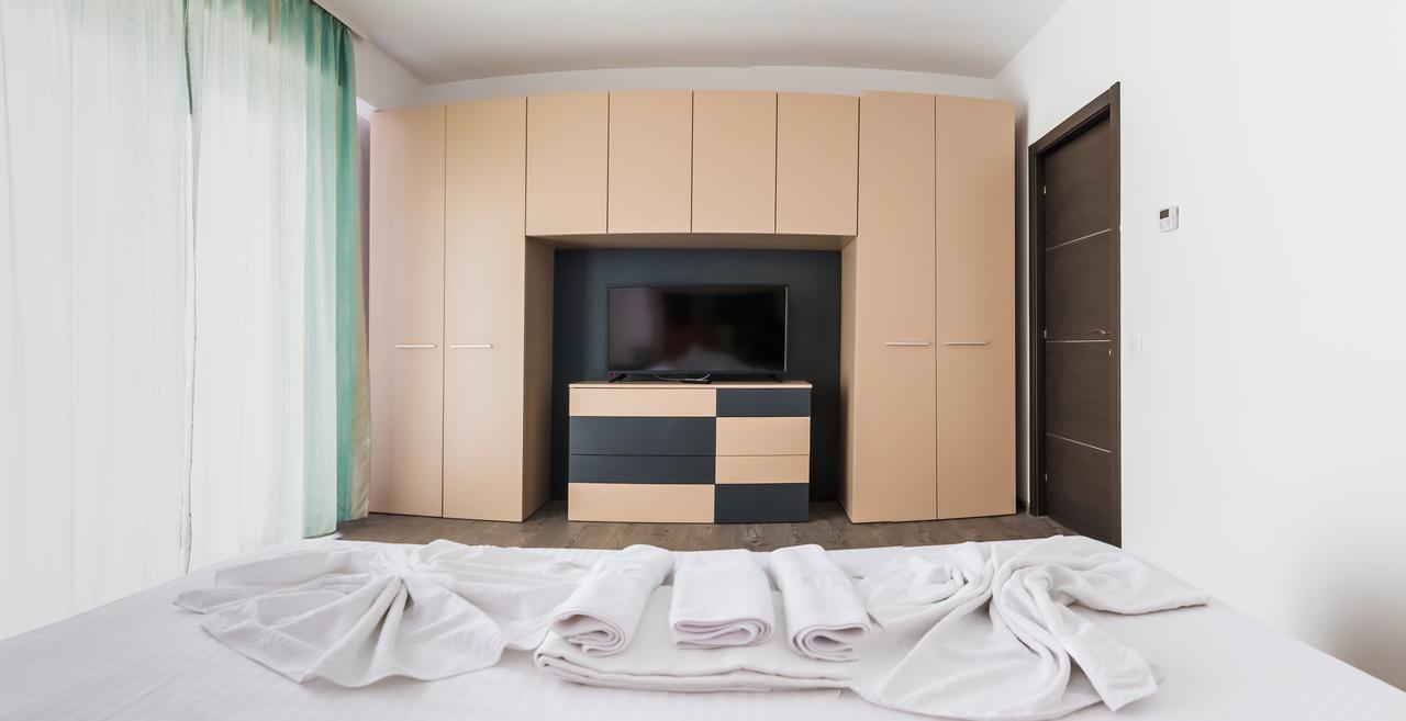 Sns Apartament In Vila Sophia ママイア エクステリア 写真