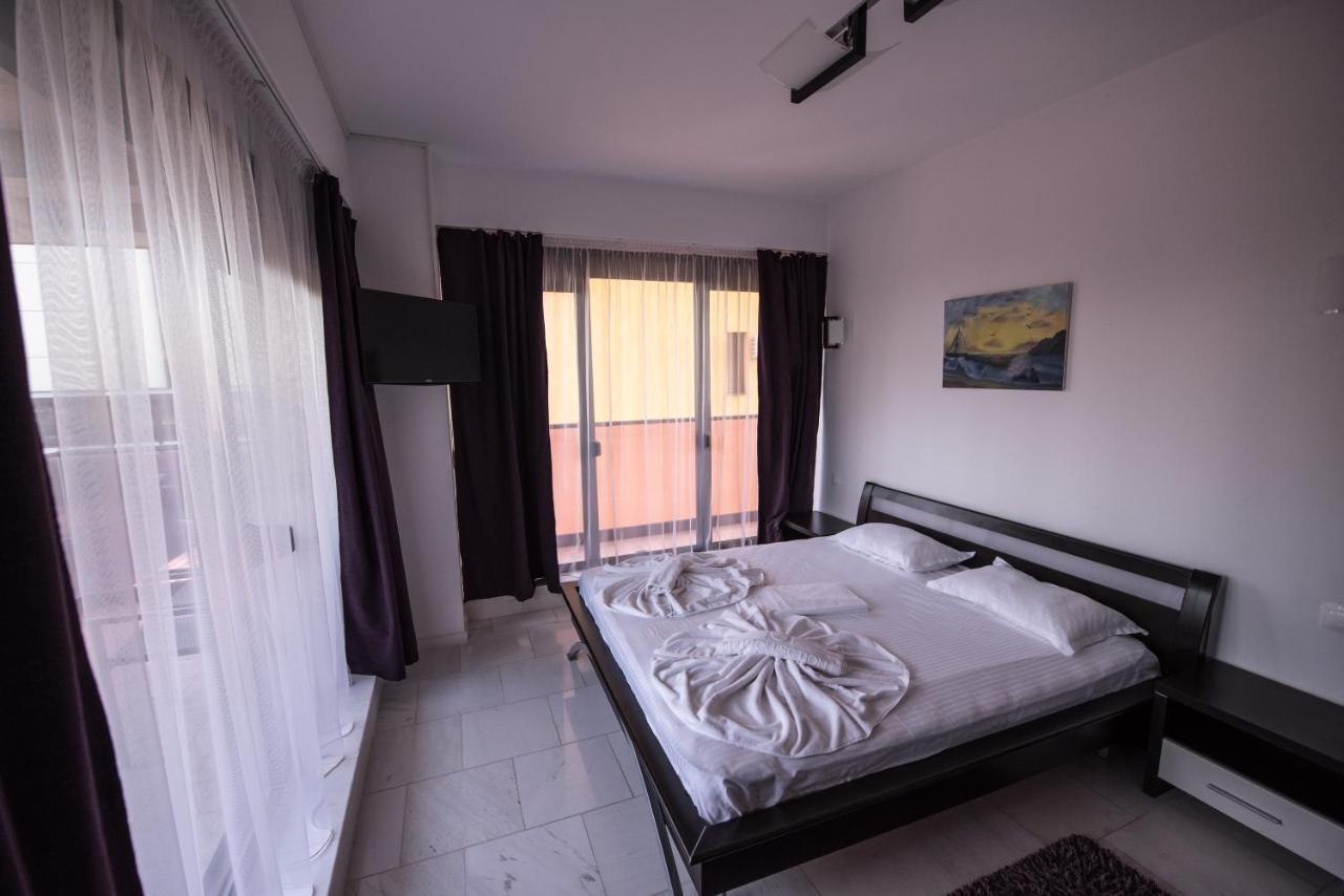 Sns Apartament In Vila Sophia ママイア エクステリア 写真