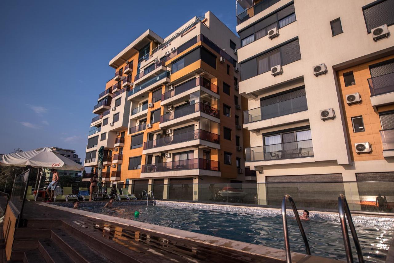 Sns Apartament In Vila Sophia ママイア エクステリア 写真