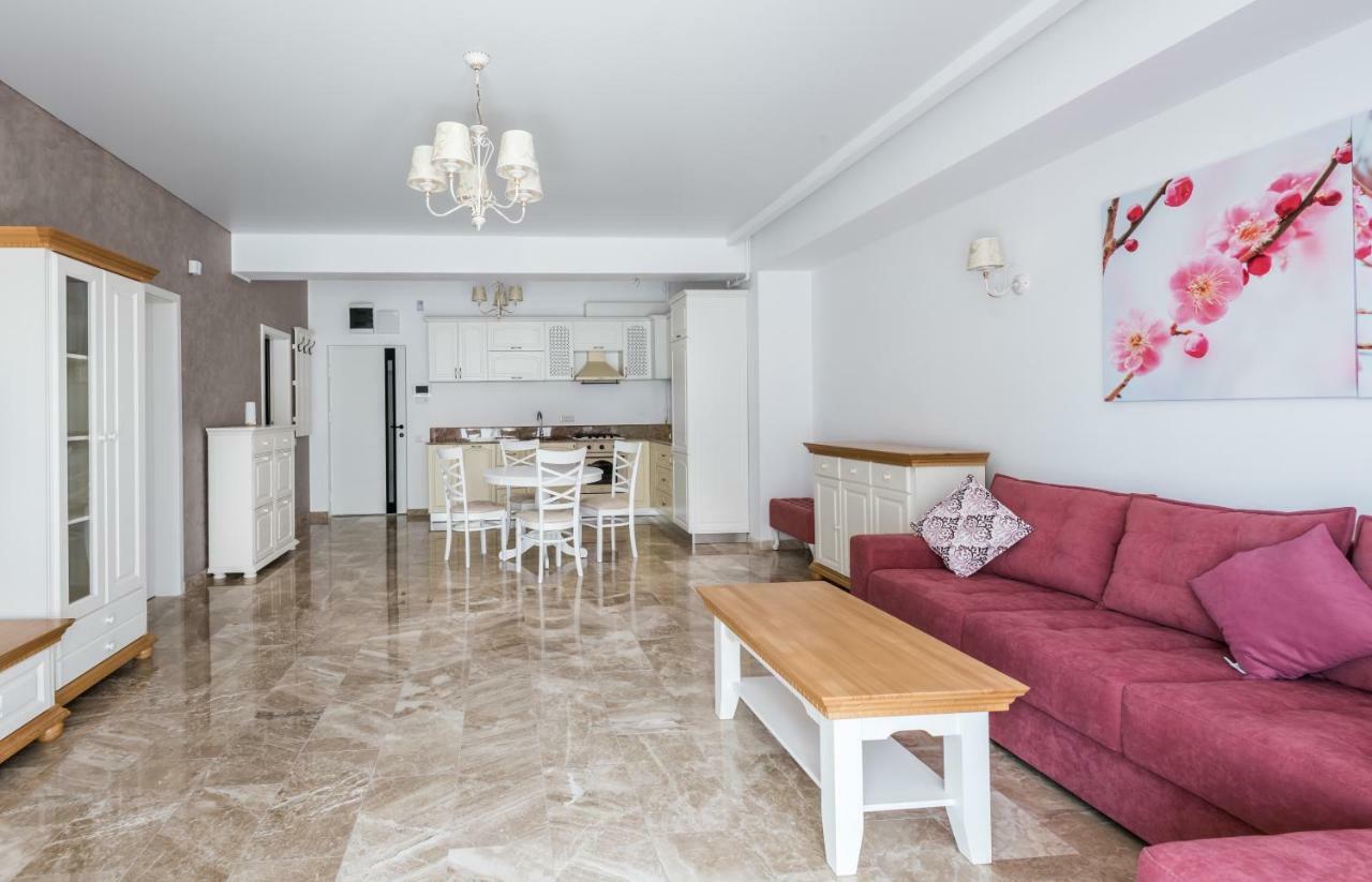 Sns Apartament In Vila Sophia ママイア エクステリア 写真